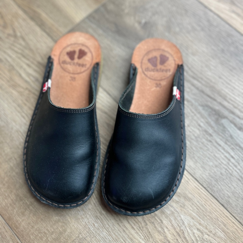 Women's Duckfeet Blavand Black Leather Slip-On Clogs - Comfy Mule EU38 US8 - Picture 2 of 6